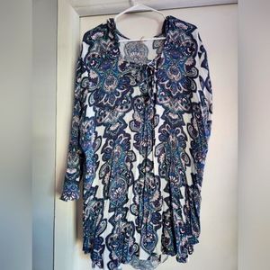 Raisins Curve Beach Cover Up with hood paisley
